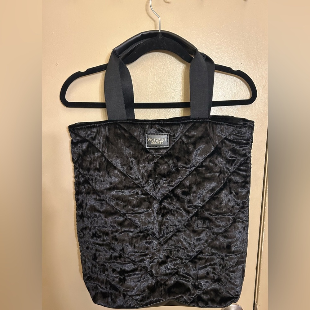 VICTORIA SECRETS Black Velvet Bag